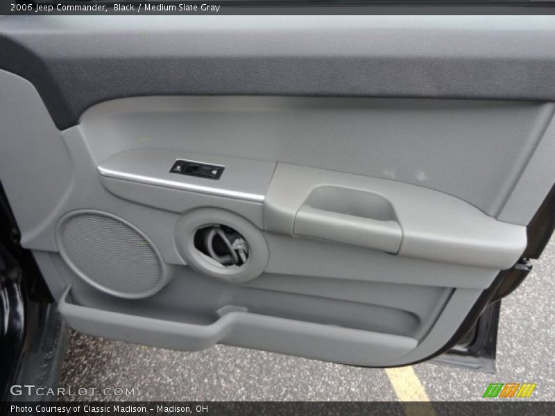 Black / Medium Slate Gray 2006 Jeep Commander