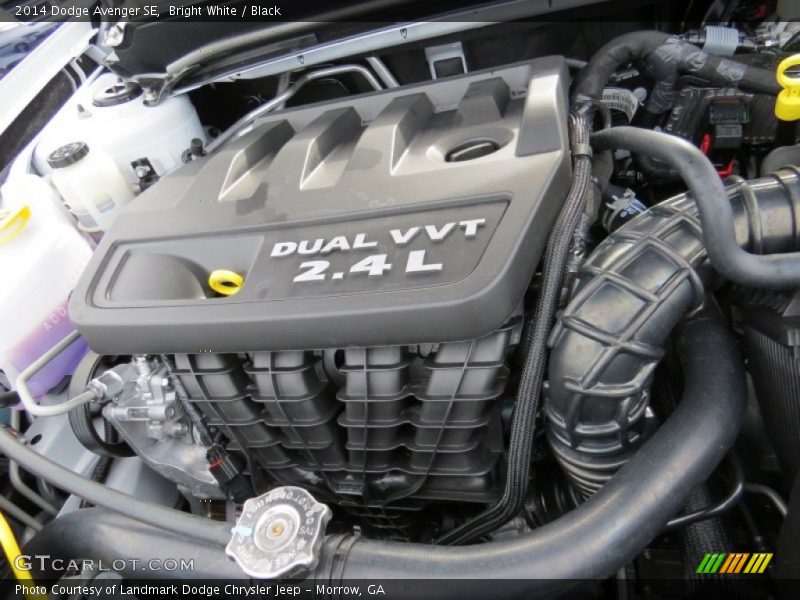 Bright White / Black 2014 Dodge Avenger SE