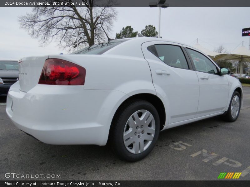 Bright White / Black 2014 Dodge Avenger SE