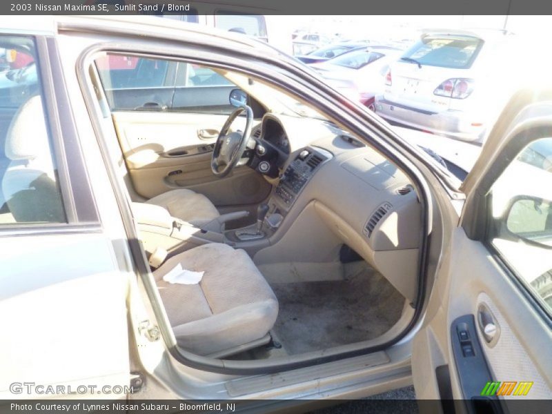 Sunlit Sand / Blond 2003 Nissan Maxima SE