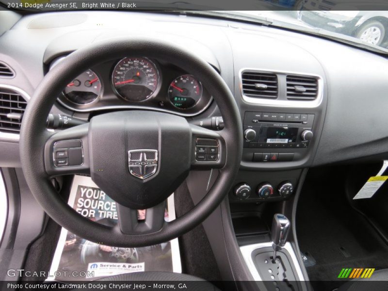 Bright White / Black 2014 Dodge Avenger SE