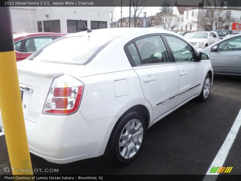 Aspen White / Charcoal 2011 Nissan Sentra 2.0 S