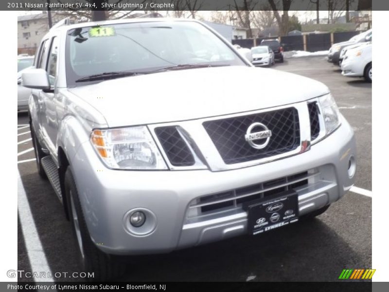 Silver Lightning / Graphite 2011 Nissan Pathfinder SV 4x4