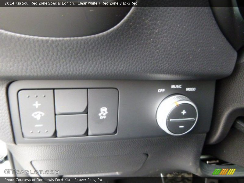 Controls of 2014 Soul Red Zone Special Edition