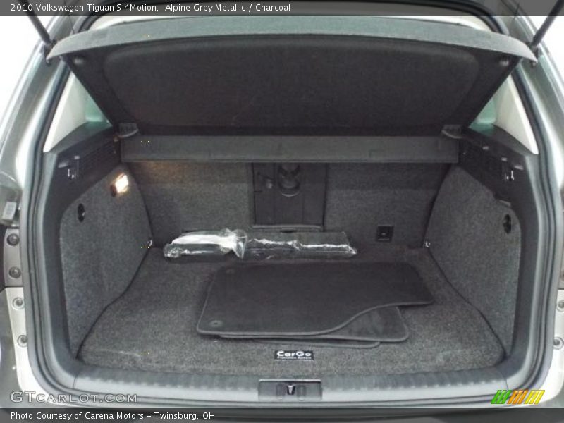 Alpine Grey Metallic / Charcoal 2010 Volkswagen Tiguan S 4Motion