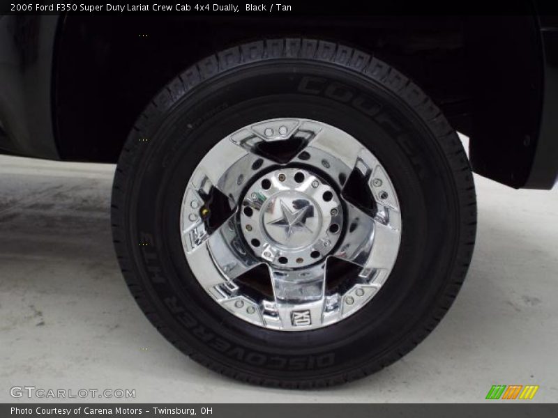 Custom Wheels of 2006 F350 Super Duty Lariat Crew Cab 4x4 Dually