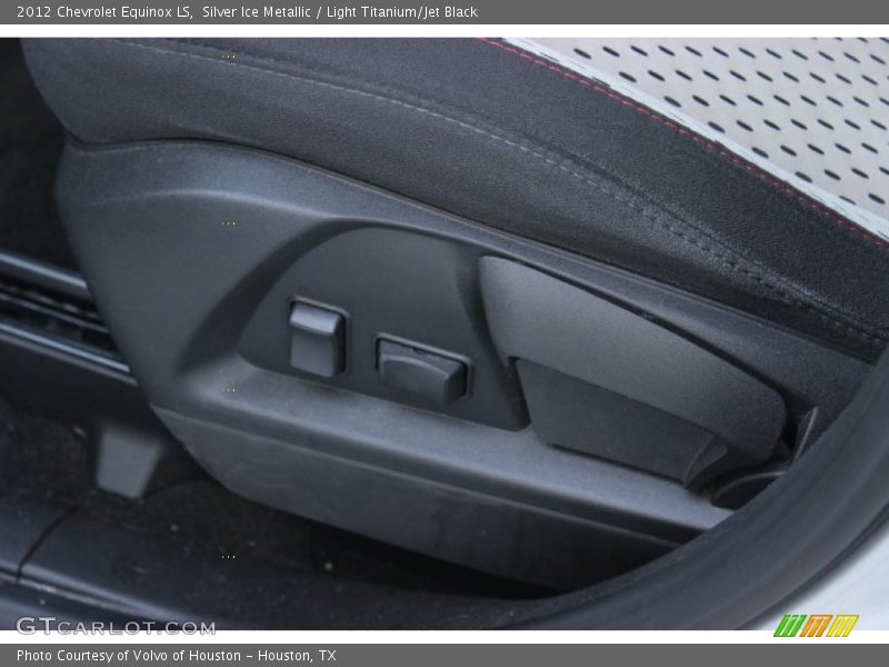 Silver Ice Metallic / Light Titanium/Jet Black 2012 Chevrolet Equinox LS