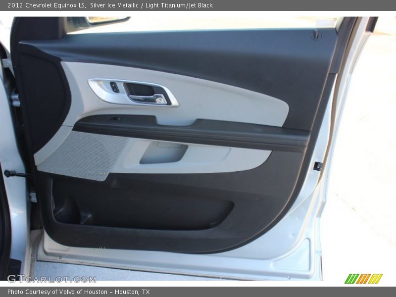 Silver Ice Metallic / Light Titanium/Jet Black 2012 Chevrolet Equinox LS