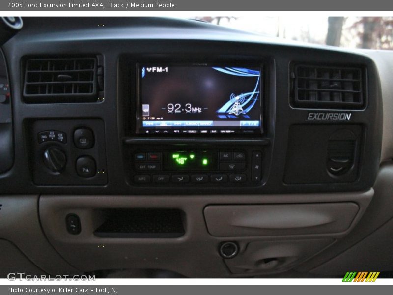 Black / Medium Pebble 2005 Ford Excursion Limited 4X4