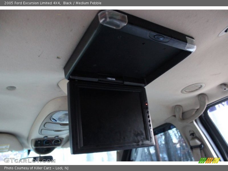 Black / Medium Pebble 2005 Ford Excursion Limited 4X4