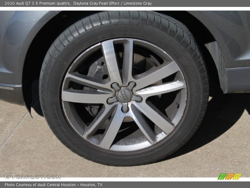Daytona Gray Pearl Effect / Limestone Gray 2010 Audi Q7 3.6 Premium quattro