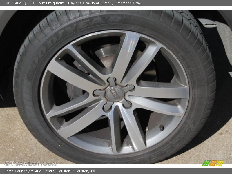 Daytona Gray Pearl Effect / Limestone Gray 2010 Audi Q7 3.6 Premium quattro