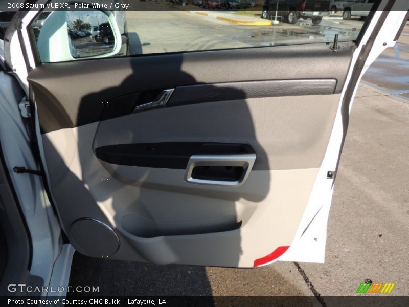 Polar White / Gray 2008 Saturn VUE XR