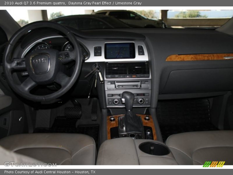 Daytona Gray Pearl Effect / Limestone Gray 2010 Audi Q7 3.6 Premium quattro