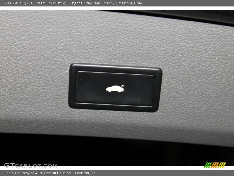 Daytona Gray Pearl Effect / Limestone Gray 2010 Audi Q7 3.6 Premium quattro