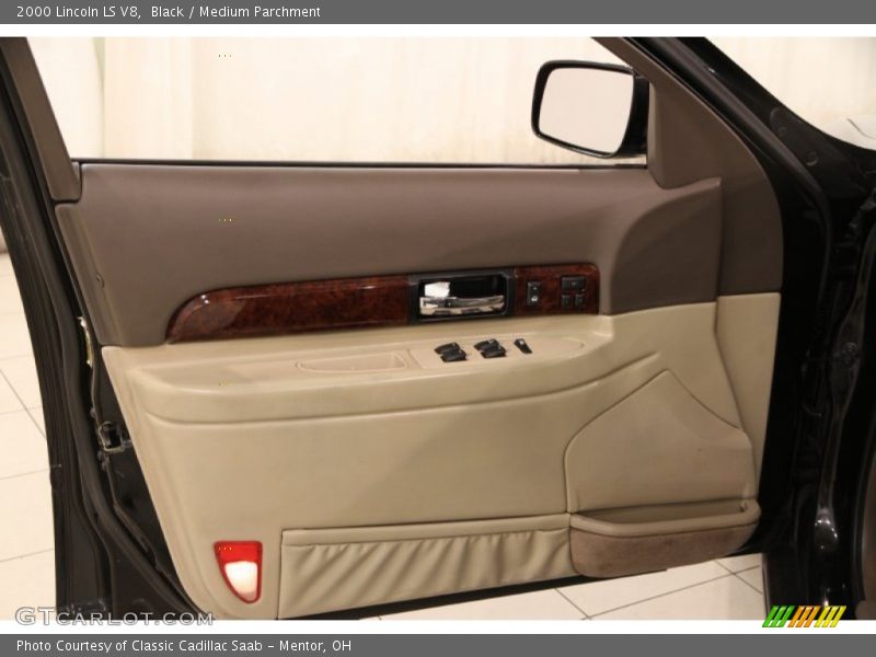 Black / Medium Parchment 2000 Lincoln LS V8