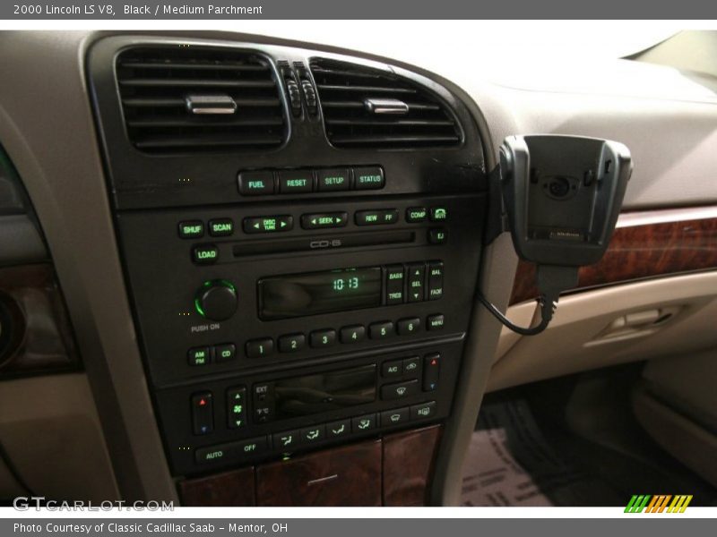 Black / Medium Parchment 2000 Lincoln LS V8