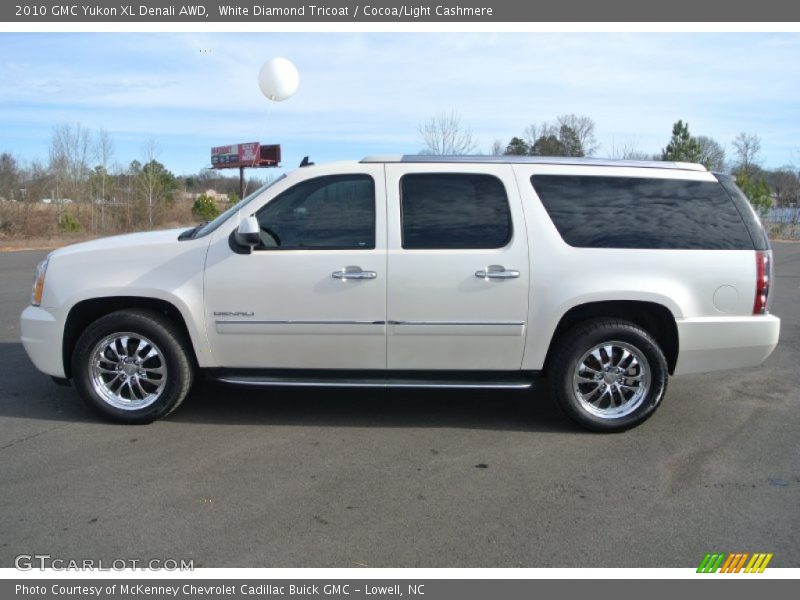 White Diamond Tricoat / Cocoa/Light Cashmere 2010 GMC Yukon XL Denali AWD