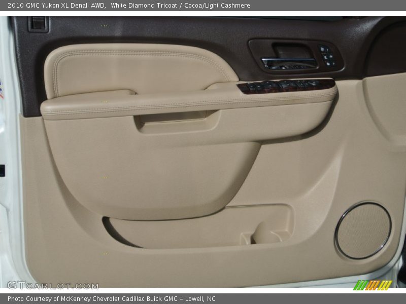 White Diamond Tricoat / Cocoa/Light Cashmere 2010 GMC Yukon XL Denali AWD