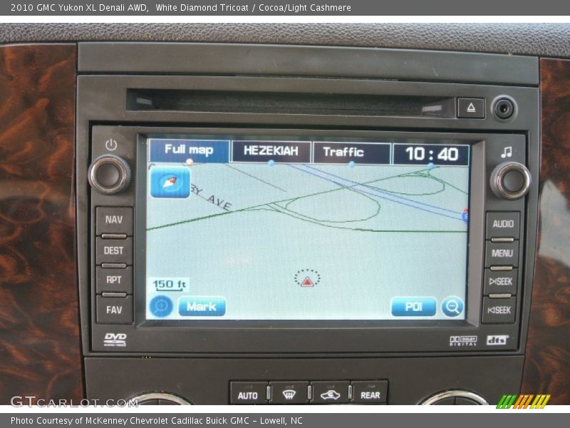White Diamond Tricoat / Cocoa/Light Cashmere 2010 GMC Yukon XL Denali AWD