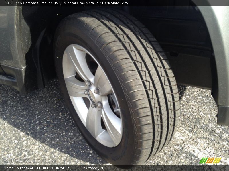 Mineral Gray Metallic / Dark Slate Gray 2012 Jeep Compass Latitude 4x4