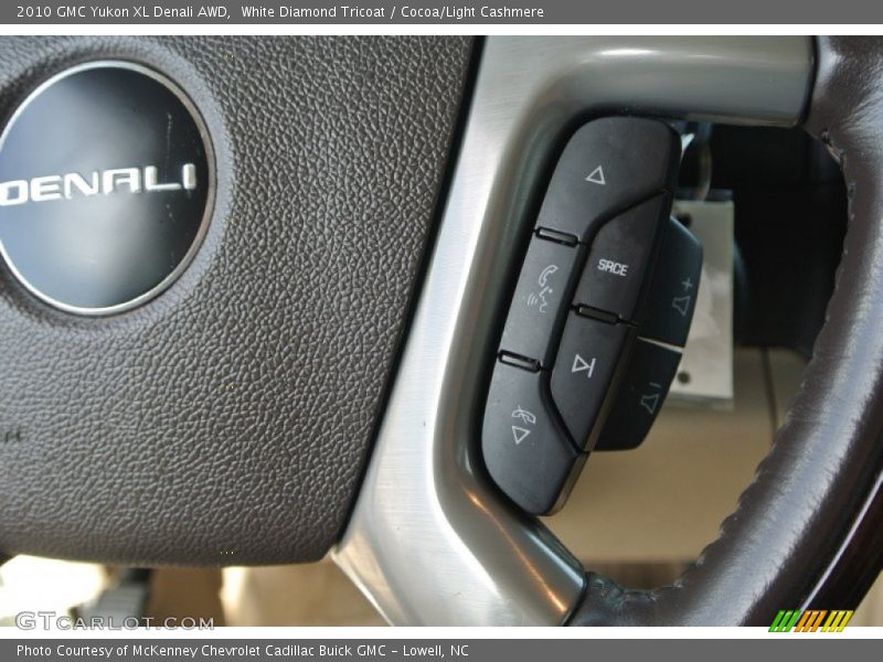 White Diamond Tricoat / Cocoa/Light Cashmere 2010 GMC Yukon XL Denali AWD