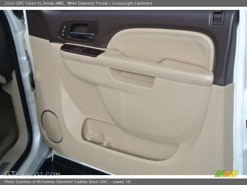 White Diamond Tricoat / Cocoa/Light Cashmere 2010 GMC Yukon XL Denali AWD
