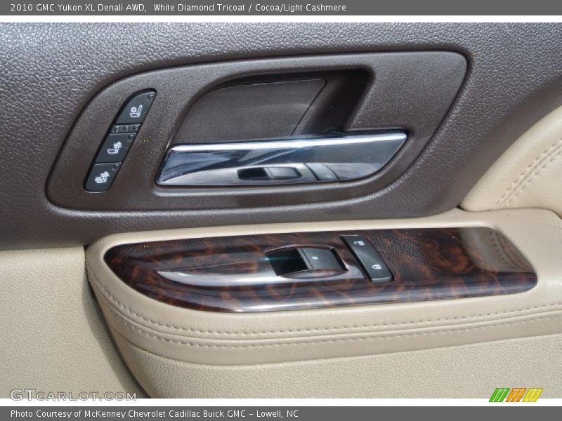 White Diamond Tricoat / Cocoa/Light Cashmere 2010 GMC Yukon XL Denali AWD