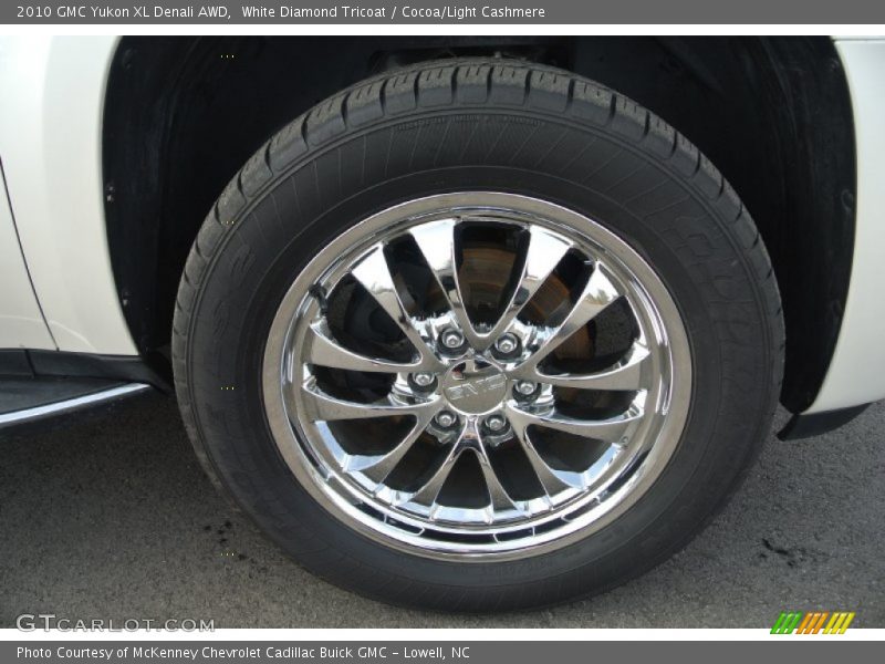 White Diamond Tricoat / Cocoa/Light Cashmere 2010 GMC Yukon XL Denali AWD