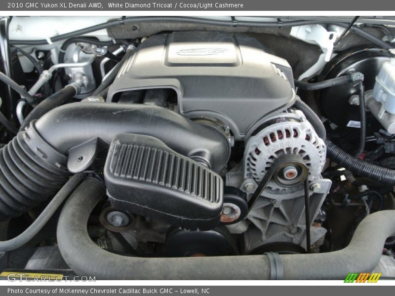 White Diamond Tricoat / Cocoa/Light Cashmere 2010 GMC Yukon XL Denali AWD