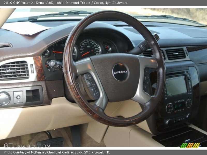 White Diamond Tricoat / Cocoa/Light Cashmere 2010 GMC Yukon XL Denali AWD