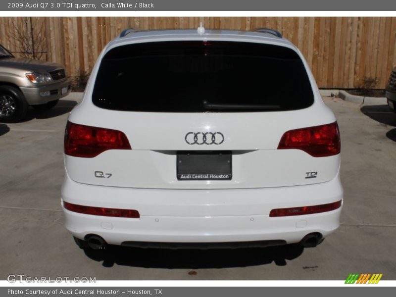 Calla White / Black 2009 Audi Q7 3.0 TDI quattro