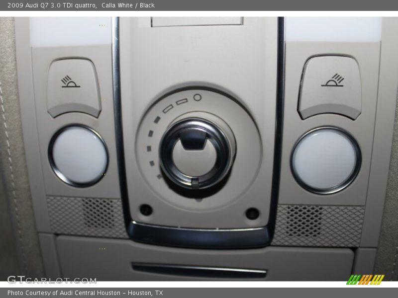 Calla White / Black 2009 Audi Q7 3.0 TDI quattro