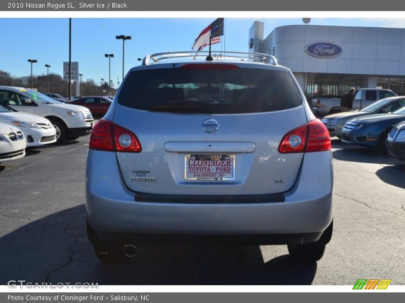 Silver Ice / Black 2010 Nissan Rogue SL