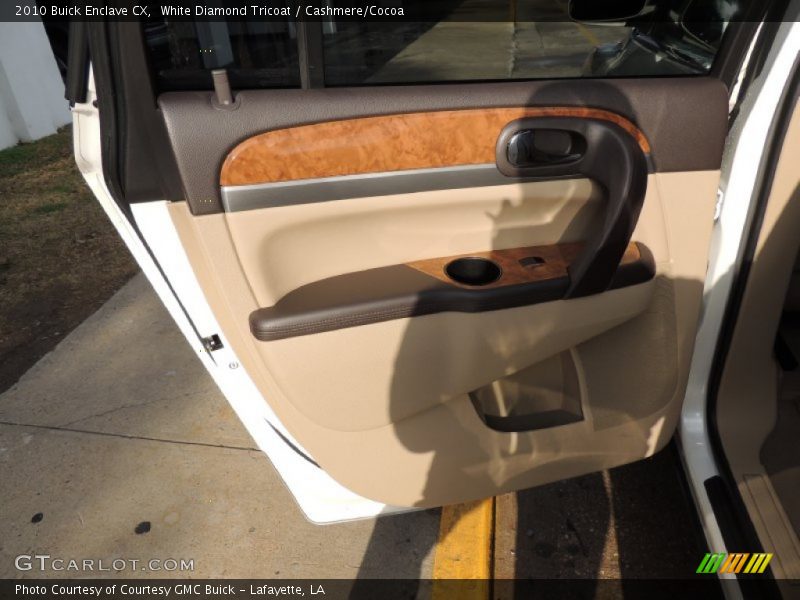White Diamond Tricoat / Cashmere/Cocoa 2010 Buick Enclave CX