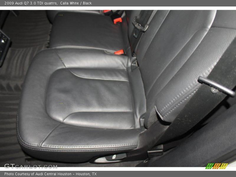 Calla White / Black 2009 Audi Q7 3.0 TDI quattro