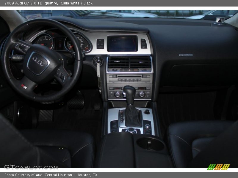 Calla White / Black 2009 Audi Q7 3.0 TDI quattro