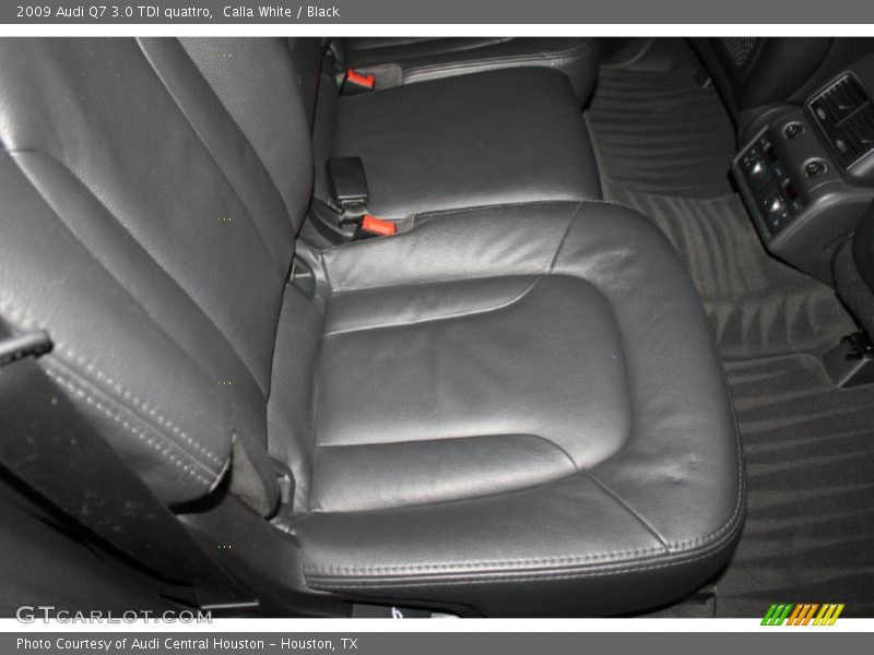 Calla White / Black 2009 Audi Q7 3.0 TDI quattro