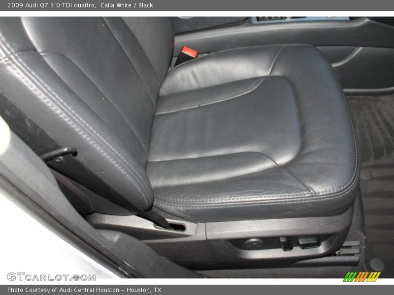 Calla White / Black 2009 Audi Q7 3.0 TDI quattro