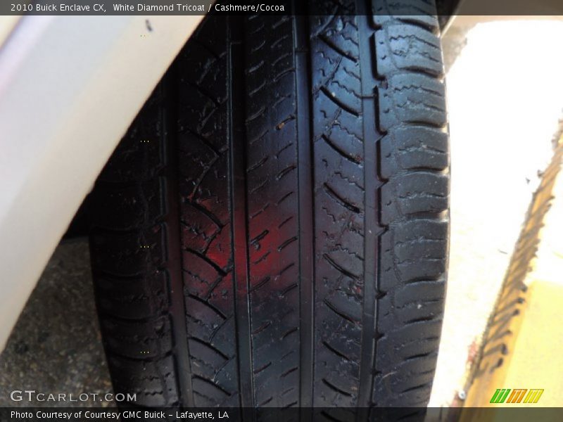 White Diamond Tricoat / Cashmere/Cocoa 2010 Buick Enclave CX