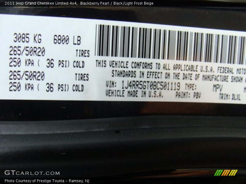 Blackberry Pearl / Black/Light Frost Beige 2011 Jeep Grand Cherokee Limited 4x4