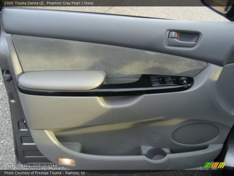 Phantom Gray Pearl / Stone 2005 Toyota Sienna LE