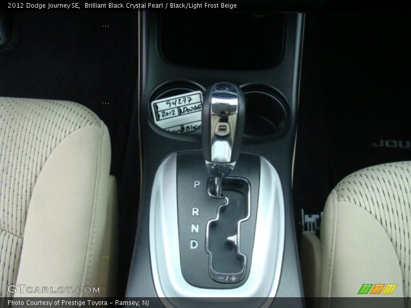Brilliant Black Crystal Pearl / Black/Light Frost Beige 2012 Dodge Journey SE