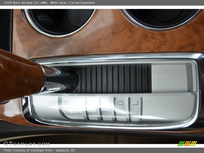 White Opal / Cocoa/Cashmere 2009 Buick Enclave CXL AWD
