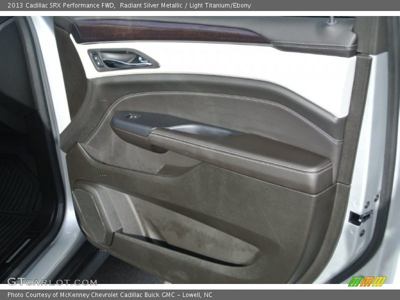 Radiant Silver Metallic / Light Titanium/Ebony 2013 Cadillac SRX Performance FWD