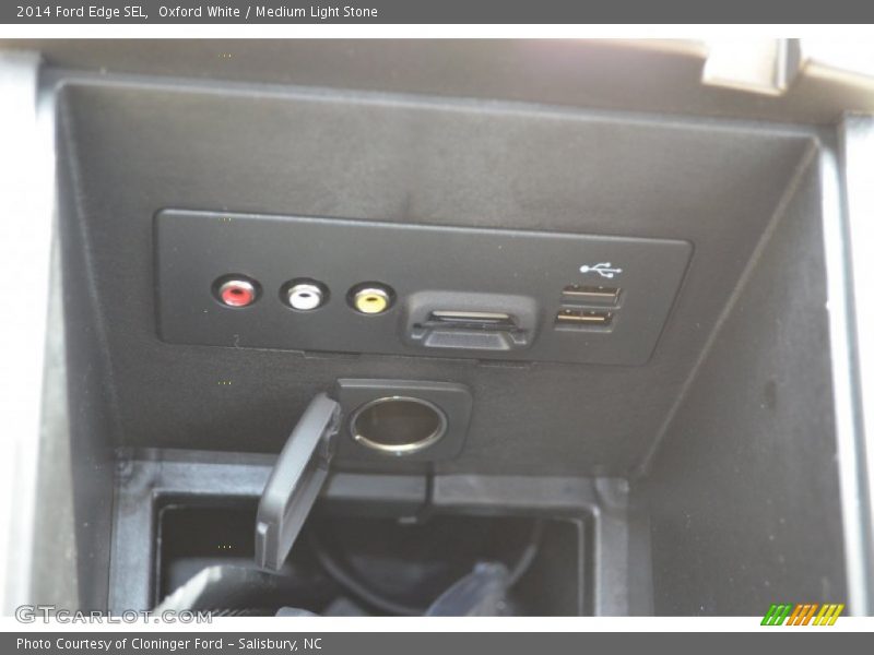 Oxford White / Medium Light Stone 2014 Ford Edge SEL