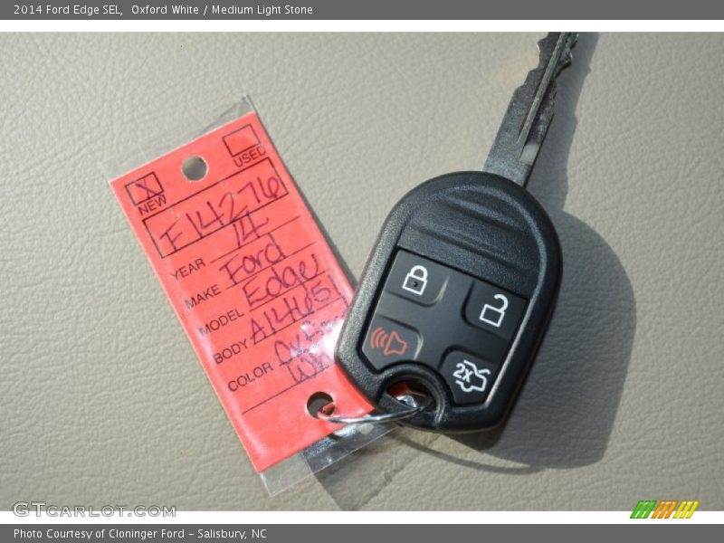 Oxford White / Medium Light Stone 2014 Ford Edge SEL