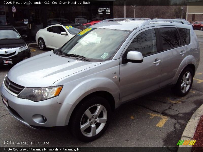Cool Silver Metallic / Black 2008 Mitsubishi Outlander XLS