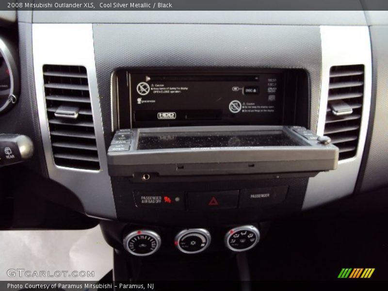Cool Silver Metallic / Black 2008 Mitsubishi Outlander XLS