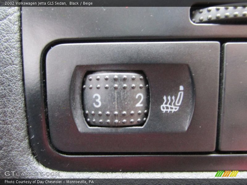 Black / Beige 2002 Volkswagen Jetta GLS Sedan